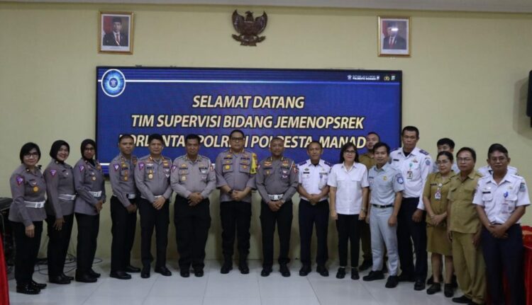 Kombes Pol Julianto P. Sirait, S.H.,S.I.K, Kepala Kepolisian Resort Kota Manado, menerima kunjungan Tim Supervisi Bidang Jemenopsrek Korps Lalu Lintas (Korlantas) Polri.