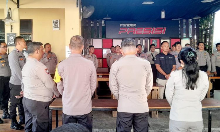 Polresta Manado mengukuhkan komitmen personelnya dalam membangun keimanan dan ketaqwaan kepada Tuhan Yang Maha Esa melalui kegiatan Binrohtal (Bimbingan Rohani dan Mental)