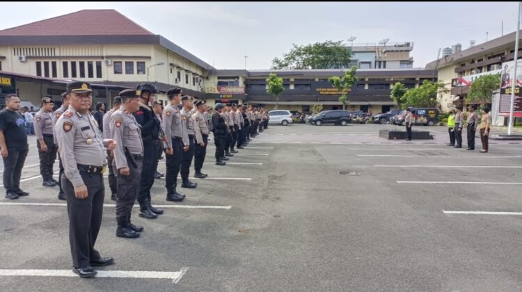 APEL PAM: Polrestabes Medan menggelar apel Pam kunjungan Presiden RI Joko Widodo beserta Ibu Negara Iriana Jokowi, di lapangan apel Mapolrestabes, Jumat (6/10/2023).(Foto Dok/Polrestabes)