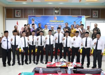 Pemerintah Kabupaten (Pemkab) Nagan Raya Provinsi Aceh melaksanakan pembekalan pratugas untuk 40 orang kepala desa (kades/keuchik) yang terpilih dalam Pilchiksung tahap III tahun 2023. Kegiatan tersebut berlangsung di Aula Hotel Grand Nagan Simpang Peut, Kuala, Sabtu (21/10/2023).