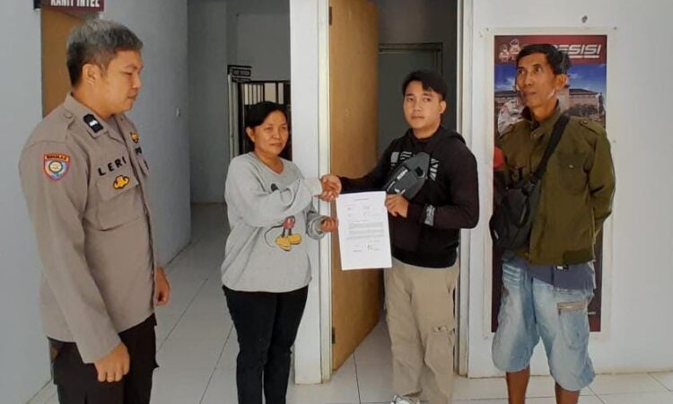 Piket SPKT (Sentra Pelayanan Kepolisian Terpadu) yang dipegang oleh Aipda J Kumambong telah berhasil melaksanakan kegiatan problem solving dalam kasus pengancaman serius.