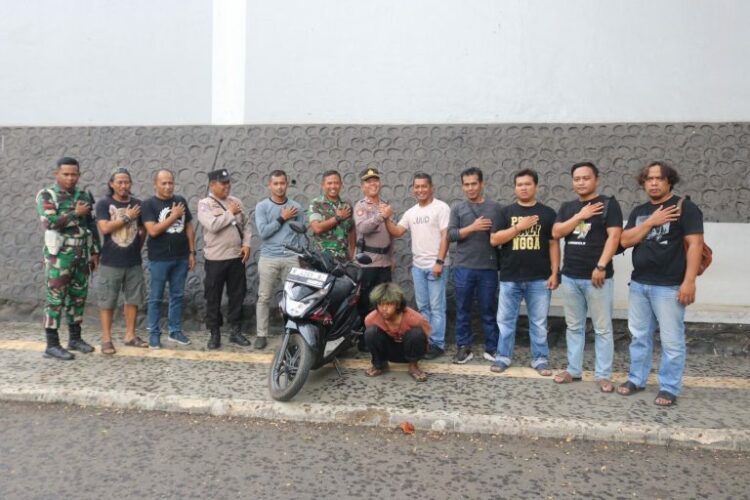 Prajurit TNI Angkatan Darat dari Kipan C, Yonif 406/CK, Brigif 4/DR Pratu Anggi Rahimatul Fajri yang berhasil menangkap pelaku pencurian motor