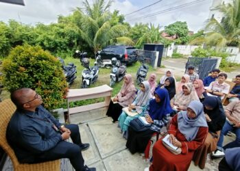 Sejumlah mahasiswa Prodi Komunikasi dan Penyiaran Islam (KPI) Fakultas Dakwah dan Komunikasi UIN Ar-Raniry pada Senin (6/11/2023) melaksanakan kuliah lapangan di Kantor YARA Banda Aceh.