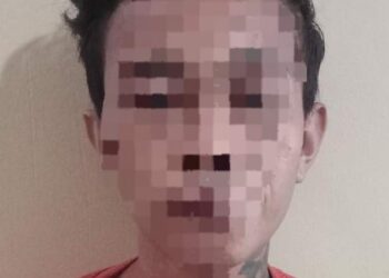 Polresta Manado berhasil mengungkap kasus peredaran obat keras jenis THRYHEXIPENIDIL dengan mengamankan seorang lelaki bernama AP alias PAU pada hari Kamis, 9 November 2023, sekitar pukul 18.00 WITA.