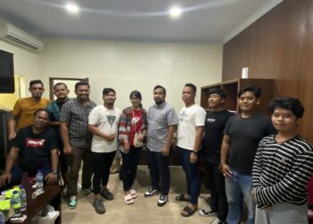 Generasi Muda Parna (GEMPAR) Jalin Silaturahmi dengan Ganda Putra Simbolon di Medan Belawan, Jumat (10/11/2023) pukul 18:00 WIB.