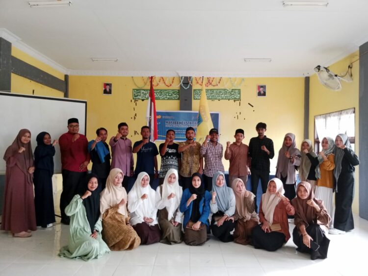 Puluhan mahasiswa STAI JAMITAR ikut masa penerimaan anggota Baru (MAPABA) komisariat persiapan Pergerakan mahasiswa Islam Indonesia (PMII) STAI jamitar Lhoksukon. Sabtu (11/11/2023)