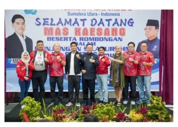 Ketua Umum PSI Kaesang Pangarep Silaturahmi dengan Paguyuban Sosial Marga Tionghoa Indonesia (PSMTI) di Medan. Acara silaturahmi itu dilaksanakan di Thong's Hotel, Medan, Sumut Pada Minggu (12/11/2023).