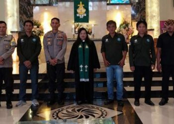 Kapolsek Wanea AKP Stanley R. Rambing, S.E., terus menjalin hubungan yang erat dengan masyarakat melalui Program Inovasi Ibadah Keliling, yang disebut sebagai “Minggu Kasih”. Kegiatan dilaksanakan di Gereja Gmim Imanuel Wanea, Kelurahan Wanea Ling 1, Kecamatan Wanea, Kota Manado. Ibadah tersebut dipimpin oleh Pdt Deysi Rawis Singkoh, MT, selaku Ketua Jemaat Gmim Adulam.