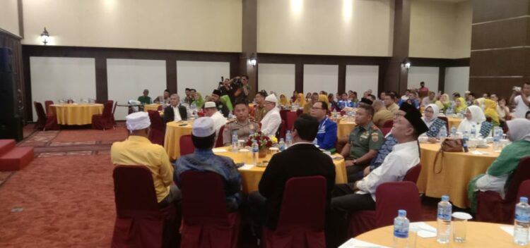 GELAR PERTEMUAN: Polrestabes Medan menggelar pertemuan dengan para tokoh agama dan ulama di Hotel Antares Jalan Sisingamangaraja Medan, Senin (13/11/2023).(Foto Dok/Polrestabes)