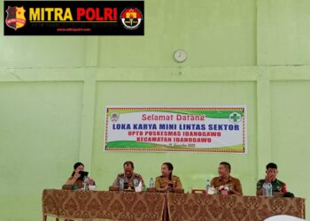 Polsek Idanogawo menghimbau dan mengajak Masyarakat
Kapolsek Idanogawo Iptu Yaaro Lase melaksanakan penghimbauan tentang pemilu di wilayah hukum Polsek Idanogawo. Selasa (21/11/2023). Kapolsek Idanogawo Iptu Yaaro Lase menghadiri kegiatan Loka Karya Mini Lintas Sektor UPTD Puskesmas Idanogawo Kecamatan Idanogawo.
