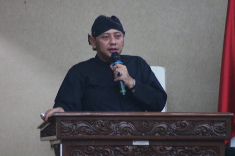 Pamitan tersebut disampaikan Dedy Yon pada Rapat Paripurna DPRD Kota Tegal dengan agenda Pengumuman Pemberhentian Wali Kota Tegal dan Wakil Wali Kota Tegal Masa Jabatan 2019-2023, Kamis (23/11/2023).
