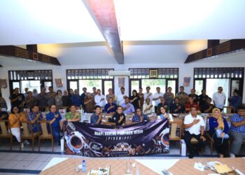 Kadiv Humas Polri Irjen Sandi Nugroho dalam acara Piramida (Ngopi Bareng Pimpinan Media), di Restoran Pulau Dua, Senayan, Jakarta, Senin, 20 November 2023. Kegiatan itu juga dihadiri oleh Kabareskrim Polri Komjen Wahyu Widada.