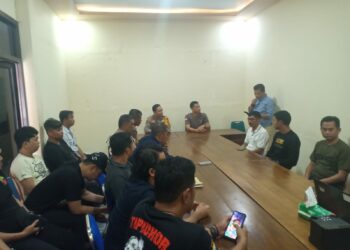 Kepala Kepolisian Resor (Kapolres) Sinjai, AKBP Fery Nur Abdulah, S.I.K mengungkapkan bahwa kasus penyelidikan dugaan pencabulan anak di bawah umur penyelidikan dibuka kembali setelah mendatangi TKP, mengunjungi rumah orang tua korban dan dilakukan gelar perkara. Sabtu (2/12/2023).