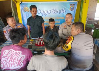 Polsek Dumai Kota Minggu (3/12/2023) menggelar Minggu Kasih di Jalan Datuk Laksamana RT. 005 Kelurahan Dumai Kota Kecamatan Dumai Kota.