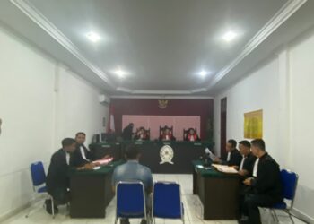 Sidang perdana kasus kekerasan dalam rumah tangga (KDRT) dengan terdakwa Sakkeus Harahap digelar Senin (29/11/2023) kemarin di Pengadilan Negeri Sibuhuan, Padang Lawas.