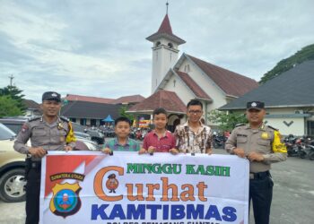 Jajaran Polres Pematang Siantar laksanakan Minggu Kasih Curhat kamtibmas di Gereja-gereja wilayah Kota Pematang Siantar. Foto: Dok. Polres Pematang Siantar.