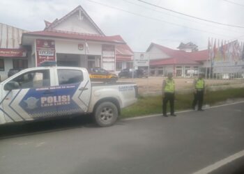 Sat Lantas Polres Dairi lakukan Patroli di Objek Penting Pemilu dalam menjaga situasi kamtibmas yang aman dan kondusif. Senin 04-12-2023.