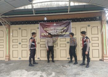 Satuan Tugas (Satgas) Preventif dalam Operasi Mantap Brata 2023-2024 Polres Dairi lakukan Kegiatan patroli, mulai dari kantor KPU, Bawaslu Dan Gudang Logistik Pemilu yang Ada diwilkum Polres Dairi. Kamis (07/12/2023).