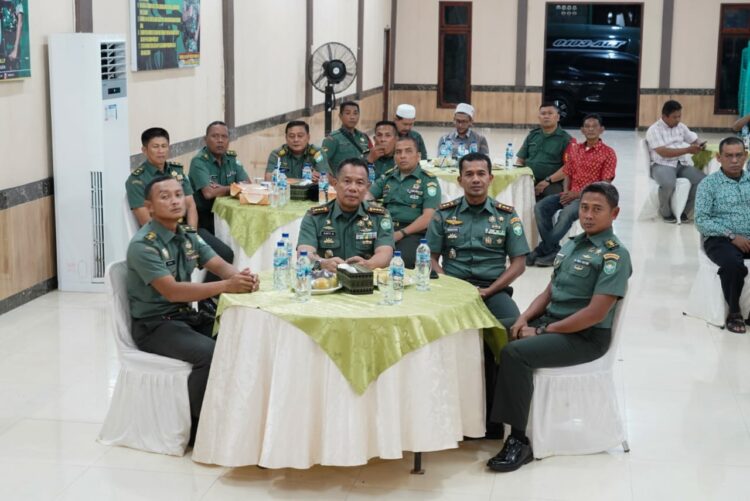 Kodim 0103/Aceh Utara gelar live Acara Penghargaan Kasad Lomba Kampung Pancasila dan Dialog Kebangsaan Tahun 2023 dengan tema “Kampung Pancasila Sebagai Wadah Kebhinekaan dan Toleransi".

Acara ini terselanggara bertempat di Aula Sapta Marga Kodim 0103/Aut Jl. Kolonel Ripai Harapan Ds. Kampung Jawa Lama Kec. Banda Sakti Kota Lhokseumawe, Jumat (08/12/2023).