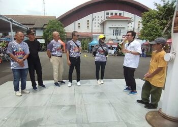 Fun Skate Bersama Persatuan Olahraga Sepatu Roda Seluruh Indonesia (PORSEROSI) Kota Tegal dihari kedua yakni Sabtu (9/12/2023) menggelar Coaching Clinic di halaman Pendopo Ki Gede Sebayu Komplek Balaikota Tegal.
