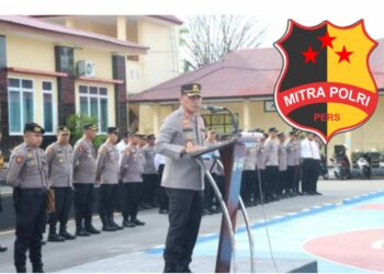 Kapolres Sidrap AKBP Erwin Syah, S.I.K.,M.H pimpin Apel Jam Pimpinan di Lapangan Apel Presisi Polres Sidrap, Jalan Bau Massepe No. 01, Kelurahan Pangkajene, Kecamatan Maritengngae, Kabupaten Sidrap. Senin (11/12/2023) sekitar Pukul 08.00 Wita.