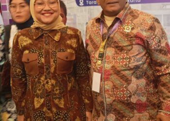Menaker saat bertemu dengan Ketua Umum Dewan Pimpinan Pusat Persatuan Tukang Aceh, Drs. Isa Alima, di Jogja, Sabtu, 2 Desember 2023.