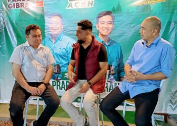 Relawan Pengusaha Muda Nasional (Repnas) Indonesia Maju Aceh, malam tadi menggelar nonton bareng debat calon presiden (capres) perdana. Kegiatan ini digelar di RM Nyak Omar, Aceh Besar. Selasa Desember 2023.