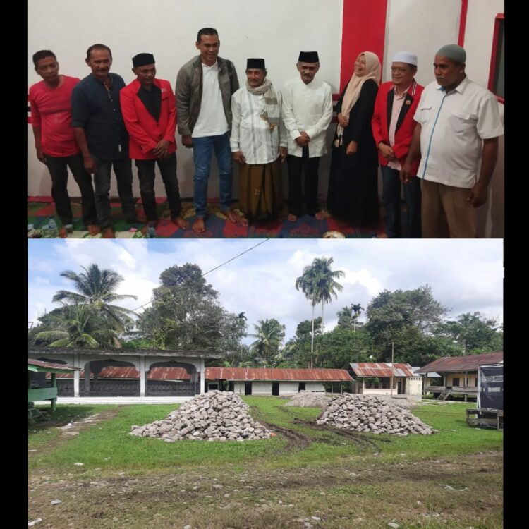 Panglima GAM daerah III tgk chik di paya bakong hasan nurdin (rembo) menyerahkan bantuan pembangunan untuk dayah babul ulum blang meugit yang bertempat di gampong blang ara, kecamatan paya bakong, kabupaten aceh utara.