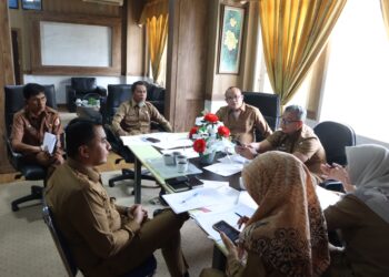 Pemerintah Kabupaten (Pemkab) Nagan Raya melaksanakan Rapat Koordinasi (Rakor) Rencana Pembentukan Mal Pelayanan Publik (MPP) yang berlangsung di ruang kerja Sekretaris Daerah, Kompleks Perkantoran Suka Makmue, Senin (18/12/2023).