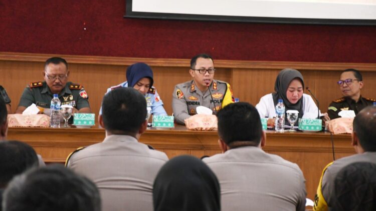 Kapolres Purbalingga AKBP Hendra Irawan dalam rapat koordinasi tingkat Kabupaten Purbalingga, Rabu (20/12/2023)