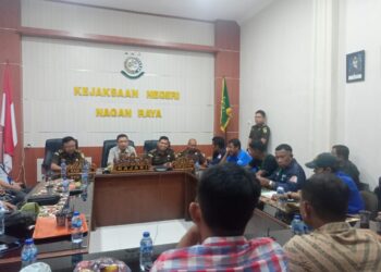 Kepala Kejaksaan Negeri Nagan Raya, Provinsi Aceh, Djaka Bagus Wibisana menggelar silaturahmi dengan puluhan jurnalis yang bertugas di daerah tersebut.