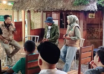 Acara nonton bareng debat cawapres yang diadakan Relawan Pengusaha Muda Nasional (Repnas) Aceh, diisi dengan talkshow, yang mengakat tema "Aceh, Indonesia's Coffee Capital?" Deputi Influencer Repnas Aceh Rima Melati, memandu diskusi ini, yang dihadiri sejumlah pengusaha dan anak muda di Banda Aceh dan sekitarnya berlangsung RM Nyak Omar, Jumat 22 Desember 2023.