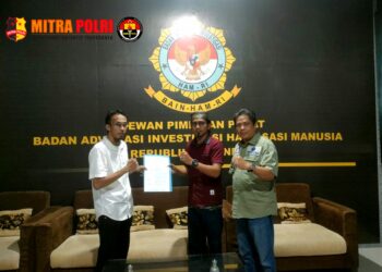 Dewan Pimpinan Pusat (DPP) Badan Advokasi Investigasi Hak Asasi Manusia Republik Indonesia (BAIN HAM RI) mempercayakan kepada Saudara Jumardin, SH.,M.H, C.L.E Tokoh Pemuda Wajo yang juga aktifis mahasiswa memimpin DPD BAIN HAM RI kabupaten Wajo Sulawesi Selatan. Sabtu (23/12/2023).
