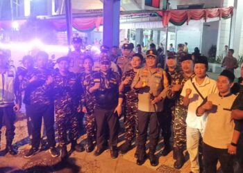 Forkopimda Sulawesi Utara (Sulut) yang dipimpin oleh Gubernur Sulut, Prof Dr. HC. Olly Dondokambey SE, turut merayakan malam Natal dengan melakukan kunjungan ke beberapa gereja di wilayah Kecamatan Wenang. Pada hari Minggu, tanggal 24 Desember 2023, sekira pukul 20.20 Wita, rombongan Forkopimda Sulut tiba di Gereja GMIM Paulus (Jln Samrat) untuk memantau pelaksanaan ibadah malam Natal.