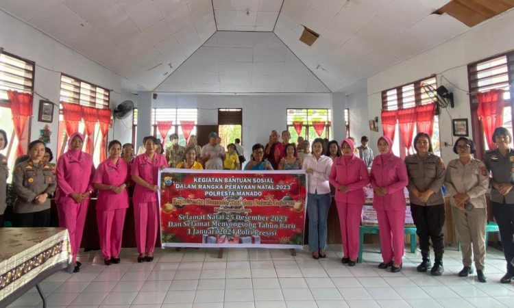 Polresta Manado bersama Bhayangkari Cabang Kota Manado menyelenggarakan kegiatan pemberian bantuan sosial (Bansos) untuk membawa kebahagiaan kepada sesama. Kegiatan tersebut dijalankan dengan penuh kehangatan di dua lokasi berbeda, yakni Panti Werdha Senja Cerah di Paniki Bawah, Kecamatan Mapanget, dan Panti Asuhan Lukas di Karombasan, Kecamatan Wanea, Sabtu (30/12/2023).