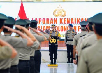 Kapolres Dairi AKBP Agus Bahari P.A, S.I.K, S.H, M.Si bersama dengan Dandim 0206/Dairi dan Instansi terkait lakukan Pengecekan Personil yang Melaksanakan Tugas di Pos Pengamanan dan Pos Pelayanan Operasi Lilin Toba-2023 yang Berada di Wilayah Hukum Polres Dairi. Jumat 22-12-2023.