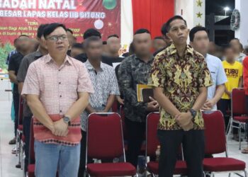 Bertempat di aula Lapas Bitung, ibadah Natal ini dilaksanakan secara virtual dan dipimpin oleh Pdt. Gatut, dan Pdt. Esther Budiyono, dengan tema "Hidup Kekal : Hadiah Dari Sang Natal". Ibadah ini juga dihadiri oleh Kepala Seksi Bimbingan Narapidana dan Anak Didik (Kasibinadik), Donald K. Maleke, dan Kepala Kesatuan Pengamanan Lapas (Ka.KPLP), Jerry Djarang.