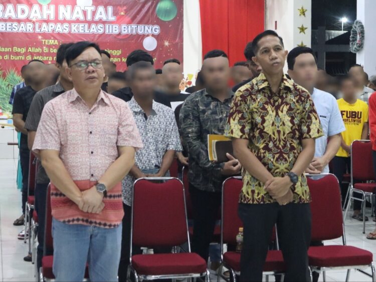 Bertempat di aula Lapas Bitung, ibadah Natal ini dilaksanakan secara virtual dan dipimpin oleh Pdt. Gatut, dan Pdt. Esther Budiyono, dengan tema "Hidup Kekal : Hadiah Dari Sang Natal". Ibadah ini juga dihadiri oleh Kepala Seksi Bimbingan Narapidana dan Anak Didik (Kasibinadik), Donald K. Maleke, dan Kepala Kesatuan Pengamanan Lapas (Ka.KPLP), Jerry Djarang.