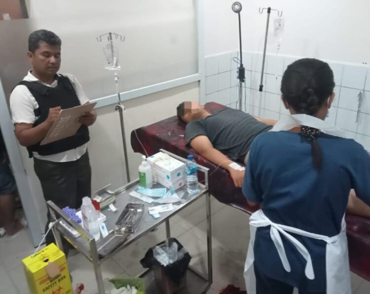 Christian Palendeng, seorang lelaki berusia 18 tahun, menjadi korban serangan brutal menggunakan senjata tajam, berupa sebilah pisau, oleh pelaku yang identitasnya masih belum diketahui.
