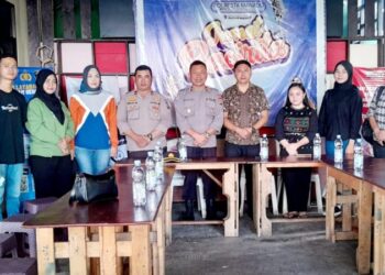 Pada hari Jumat, 5 Januari 2024, pukul 09.00 WITA, Kantin Presisi Polresta Manado menjadi saksi berlangsungnya kegiatan “Jumat Bacirita” dengan topik utama mengenai peran masyarakat dalam mengungkap tindak pidana narkotika di wilayah hukum Polresta Manado.