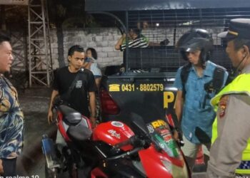 Personel Polsek Sario Polresta Manado melakukan Operasi Knalpot Racing/Brong di Wilayah Hukum Polsek Sario. Kegiatan ini dipimpin langsung oleh Kapolsek Sario Iptu Herry Johanis pada hari Selasa, 09 Januari 2024, pukul 19.00 hingga 23.00 WITA.