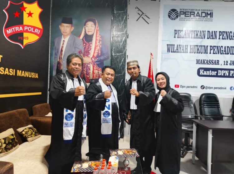Dewan Pimpinan Nasional (DPN) Perkumpulan Advokat Muslim Indonesia (PERADMI) mengelar Pelantikan dan Pengangkatan Calon Advokat menjadi Advokat PERADMI di Kantor DPN PERADMI di Jalan Tun Abdul Razak Ruko Citraland Celebes, Jumat 12 Januari 2024.