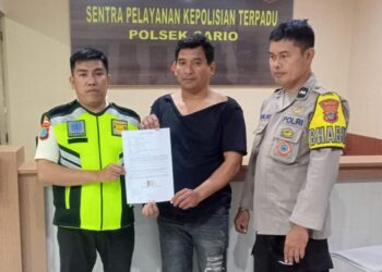 Bhabin Aipda Felix Balau terlibat dalam kegiatan problem solving yang berhasil menyelesaikan permasalahan penganiayaan dan pencemaran nama baik. Insiden tersebut terjadi di muka Rumah Sakit OD-SK, Kelurahan Sario Tumpaan, Lingkungan 2, Kecamatan Sario, Kota Manado pada hari Senin, tanggal 16 Januari 2024, pukul 22.00 WITA.