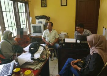 Polsek Siantar Martoba dipimpin Kanit Reskrim AIPTU Ricardo Rajagukguk S.Sos laksanakan diversi perkara pencurian di ruangan pemeriksaan Unit Reskrim Polsek Siantar Martoba, Selasa, 16 Januari 2024 pagi sekira pukul nyamuk 10:00 Wib.