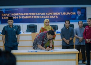 Penjabat (Pj) Bupati Nagan Raya, Fitriany Farhas, AP., S.Sos., M.Si. membuka Rapat Koordinasi (Rakor) Penetapan Komitmen Besaran Dana Tanggung Jawab Sosial dan Lingkungan Perusahaan (TJSLP)/Corporate Social Responsibility (CSR) Tahun 2024. Rakor yang dihadiri oleh perwakilan perusahaan-perusahaan yang beroperasi di Kabupaten Nagan Raya itu, berlangsung di Aula Bappeda Kompleks Perkantoran Suka Makmue, Jum'at (19/1/2024).