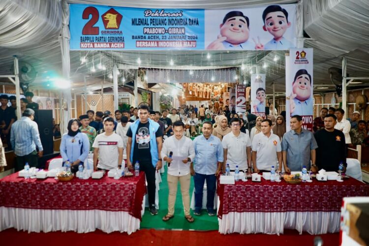 Sebanyak lima ratusan anak muda milenial mendeklarasikan diri mendukung Prabowo Gibran pada Selasa malam, 23 Januari 2024 di Sulthan Cafe, Lamteumen Timur, Kota Banda Aceh. Acara deklarasi ini diprakarsai oleh Bappilu Gerindra Kota Banda Aceh yang diketuai oleh M. Abrar Perdana.