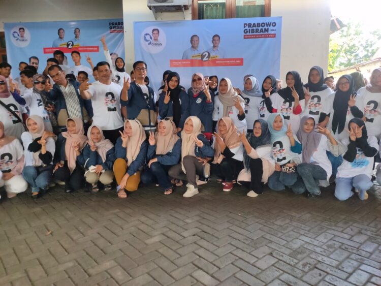 Barisan 8 Center Kabupaten Aceh Utara mendeklarasikan dengan penuh untuk pemenangan Prabowo-Gibran di Aceh Utara dalam sebuah pertemuan yang diadakan di Kreung Geukuh.