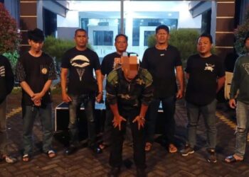 Tim Alfa Resmob On The Road (ROTR) Polresta Manado mengamankan tersangka pelaku Perbuatan cabul terhadap anak dibawah umur pada, Minggu (28/1/2024).