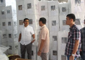 Kepala kejaksaan negeri Gunungsitoli monitoring pelaksanaan tahapan pemilu dan pantau gudang logistik KPU di nias barat
