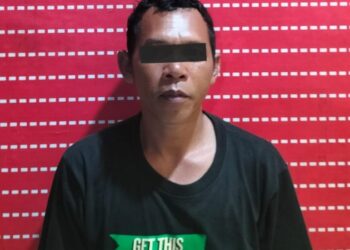 AZS = Andika Zai Syaputra. | Keterangan Foto
DIAMANKAN : AZS (34), warga Kabupaten Asahan terduga pengedar sabu, diamankan Unit Reskrim Polsek Firdaus Polres Sergai. (Foto Dok/Humas Polres)